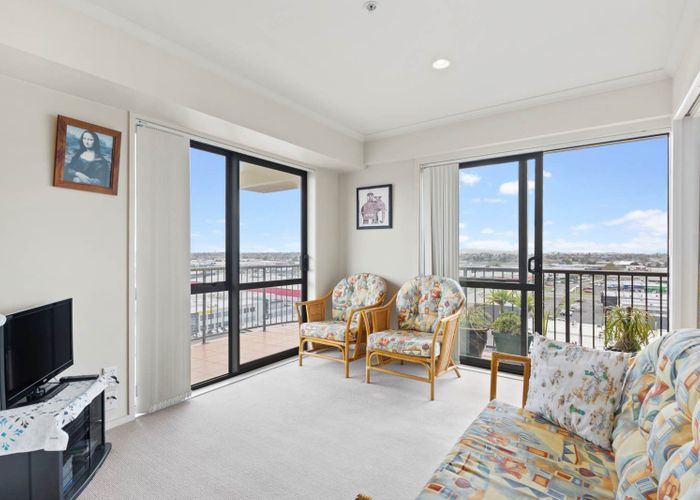 at 8A/18 Ronwood Avenue, Manukau, Manukau City, Auckland