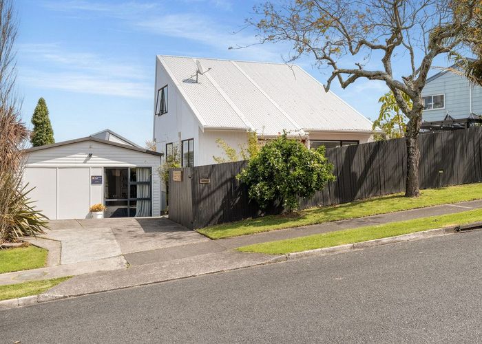  at 46 Winchester Terrace, Bethlehem, Tauranga