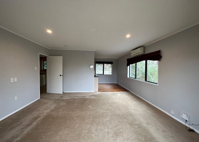  at 6A Nielsen Place, Massey, Waitakere City, Auckland