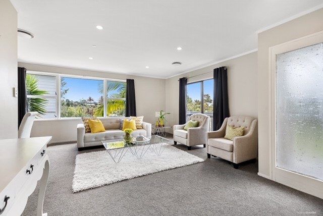  at 13 Stephen Lysnar Place, Hillsborough, Auckland