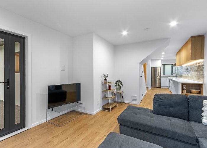  at 2/15 Ayr Street, Riccarton, Christchurch City, Canterbury