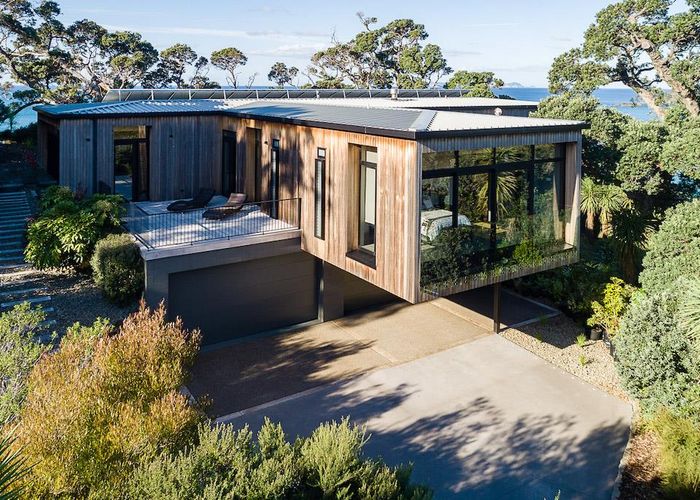  at 16 Onekainga Rise, Whananaki, Hikurangi