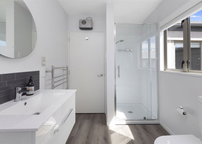  at 2/74 Canon Street, St Albans, Christchurch