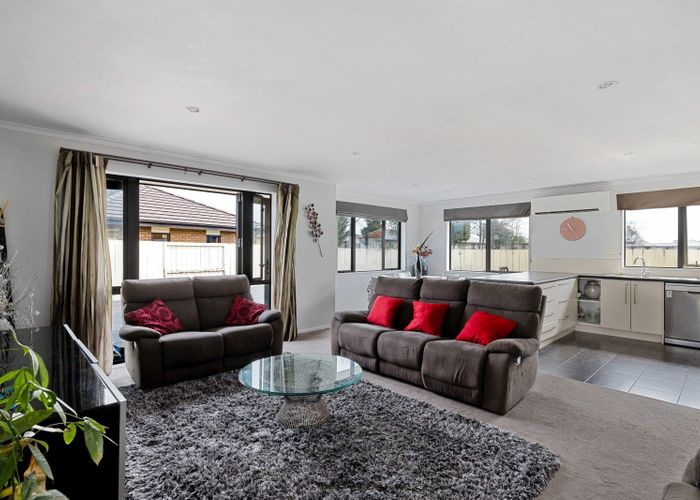  at 52 Chesham Street, Rototuna North, Hamilton