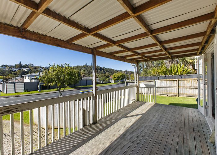  at 48 & 48A Lauderdale Road, Birkdale, North Shore City, Auckland