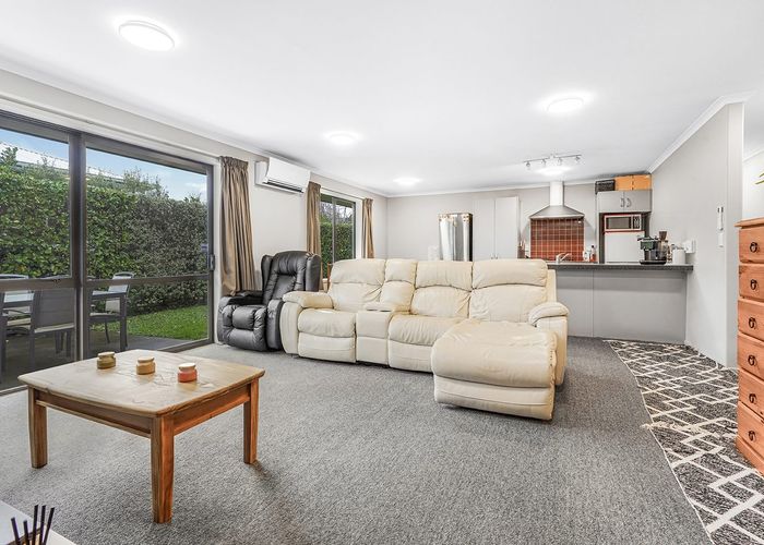  at 20 Bains Avenue, Hamilton East, Hamilton