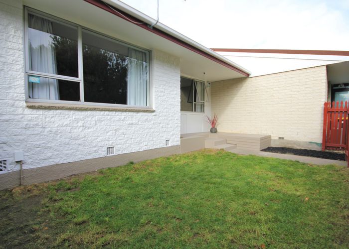  at 2/738 Ferry Road, Woolston, Christchurch