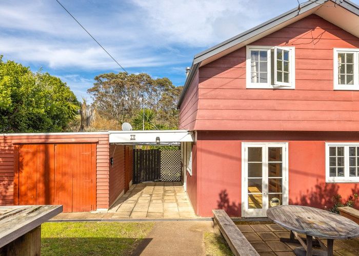  at 13 Totara Road, Onetangi, Waiheke Island, Auckland