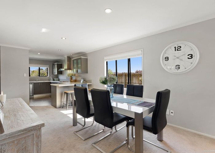  at 23 Candlestick Place, Oteha, Auckland