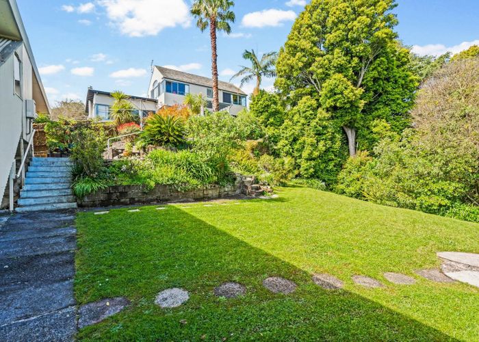  at 2/42 Ngaiwi Street, Orakei, Auckland