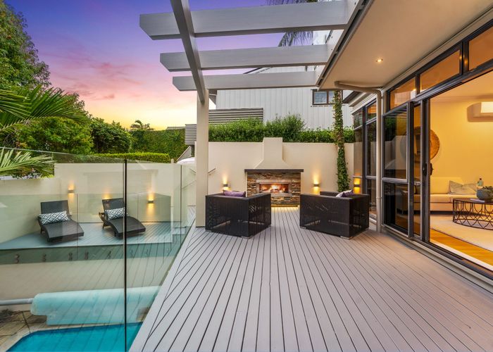  at 1A Whitby Crescent, Mairangi Bay, North Shore City, Auckland