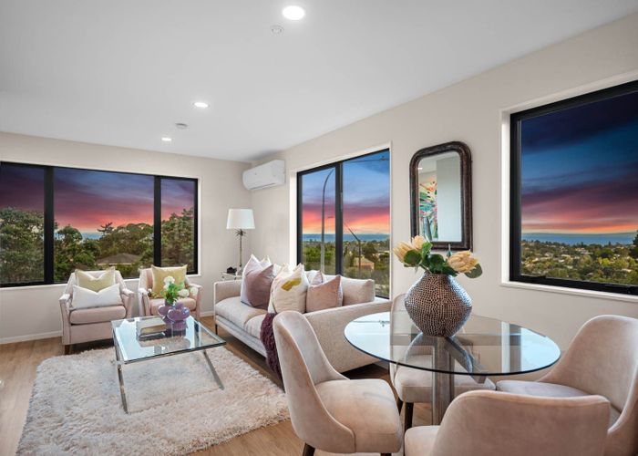  at 18/929-933 East Coast Road, Torbay, North Shore City, Auckland