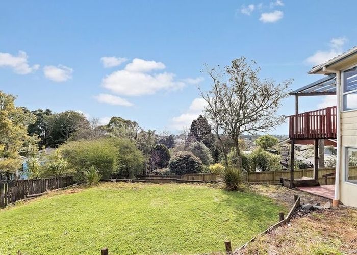  at 4 Malmo Place, Massey, Waitakere City, Auckland