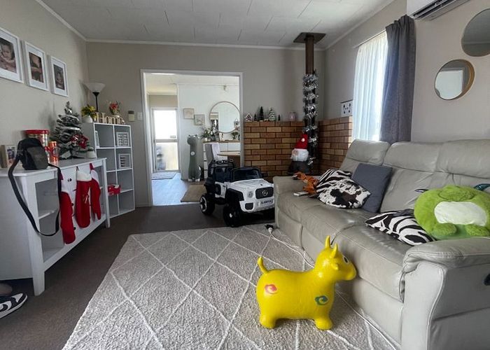  at 63 Kerrs Road, Wiri, Auckland