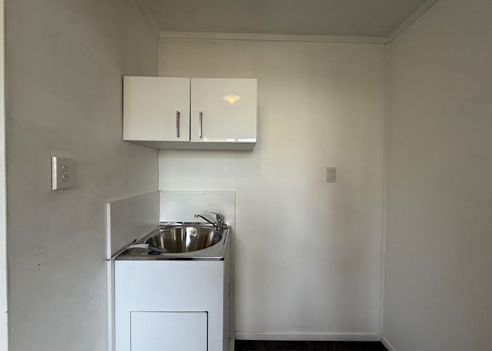  at 50B Kiwi Cres, Tawa, Wellington, Wellington