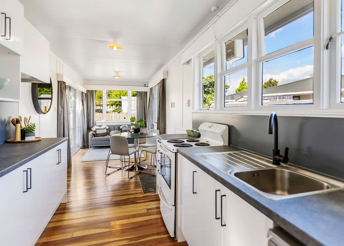  at 102 Holland Road, Fairfield, Hamilton, Waikato