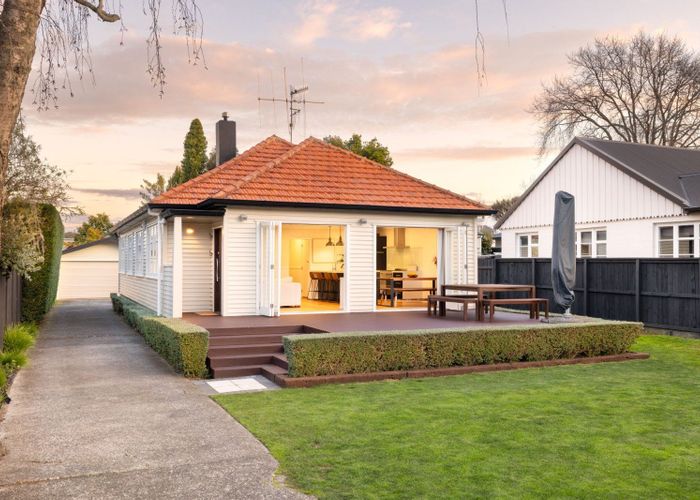  at 2 Newall Street, Hamilton East, Hamilton, Waikato