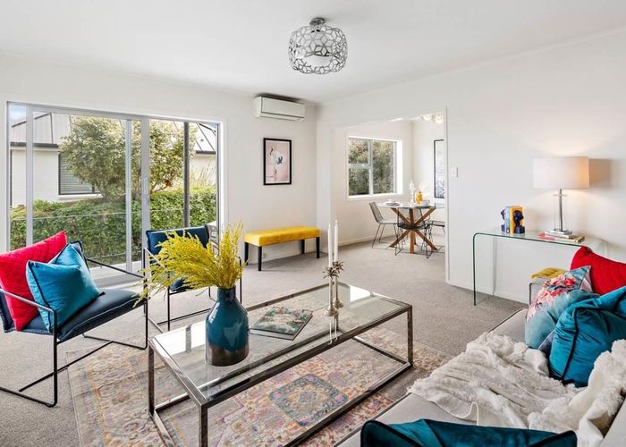  at 4/15 Wairiki Road, Mount Eden, Auckland
