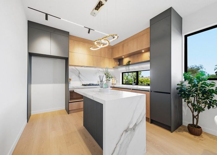  at 31 Wallace Road, Mangere Bridge, Manukau City, Auckland