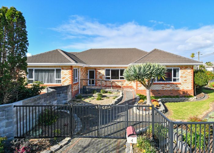  at 4 Seymour Avenue, Papatoetoe, Auckland