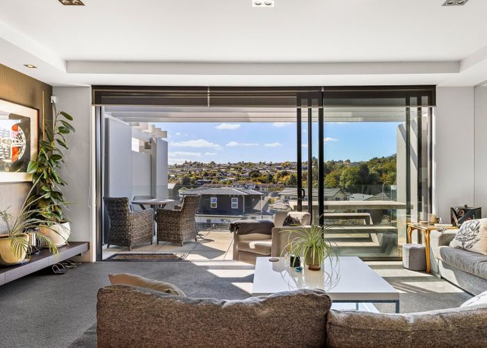  at 2/5 The Moorings, Two Mile Bay, Taupo
