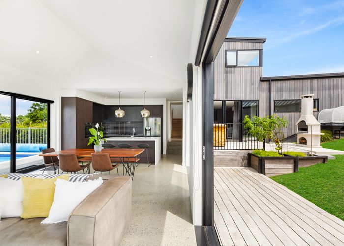  at 9 Laguna Place, Matakatia, Whangaparaoa