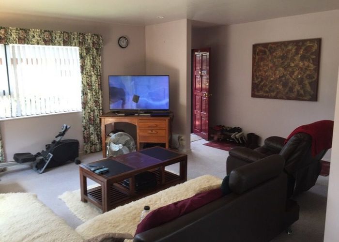  at 3213A Great North Road, New Lynn, Waitakere City, Auckland