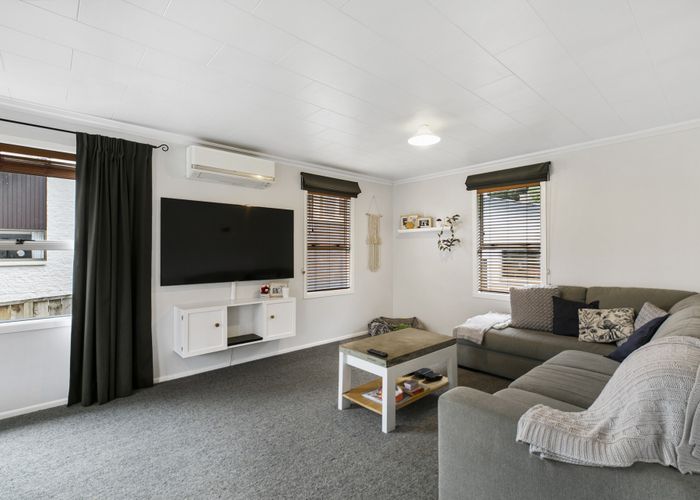  at 5 Phoenix Place, Dinsdale, Hamilton