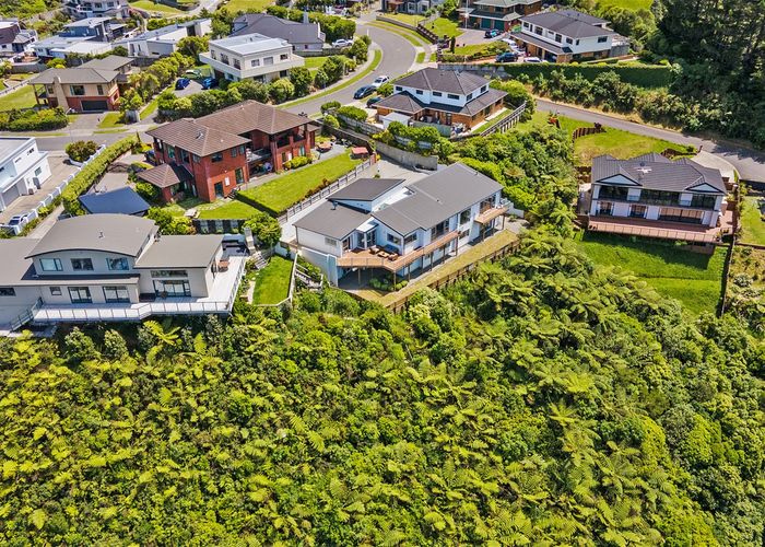  at 34 Arahiwi Grove, Tirohanga, Lower Hutt