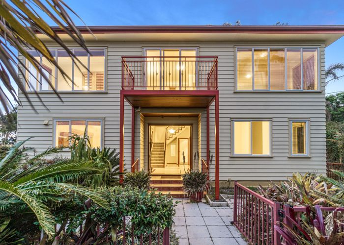  at 2/213 St Andrews Road, Epsom, Auckland City, Auckland