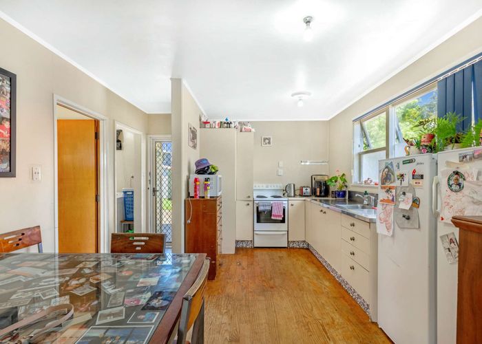  at 41 Maple Street, Avondale, Auckland