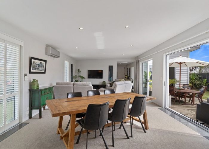  at 2 Spinifex Street, Papamoa Beach, Papamoa