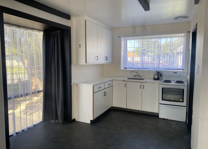  at 1/27 Kawau Crescent, Bromley, Christchurch City, Canterbury