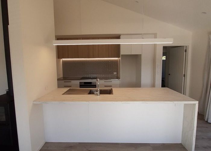  at 92 Sullivan Ave, Woolston, Christchurch City, Canterbury
