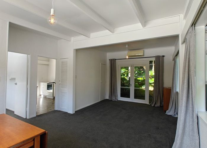  at 33A Valley Road, French Bay, Waitakere City, Auckland