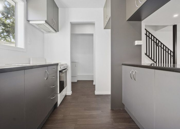  at 2/7 Fitzroy Street, Papatoetoe, Auckland