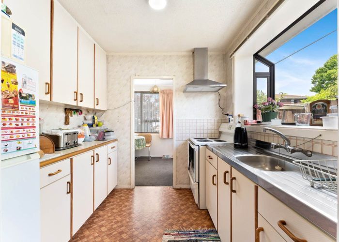  at 52a Butterworth Drive, Glendene, Waitakere City, Auckland