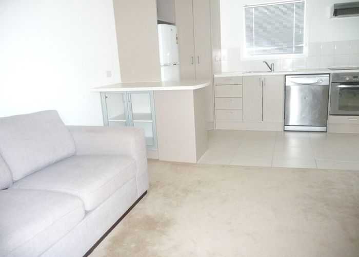  at 2/39 Bellevue Rd, Mount Eden, Auckland City, Auckland