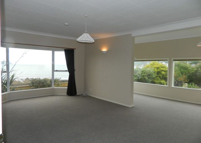  at 33 Sunset Parade, Plimmerton, Porirua