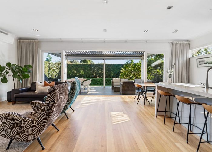  at 14 Wainui Avenue, Point Chevalier, Auckland City, Auckland