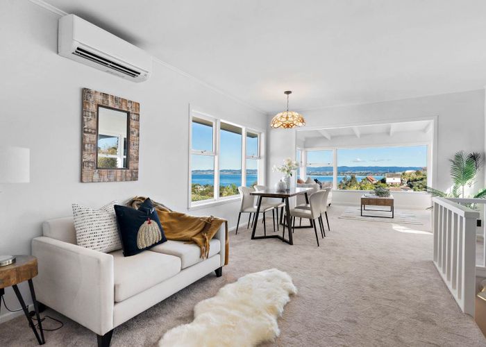  at 1/11 Sea Vista Avenue, Beach Haven, North Shore City, Auckland