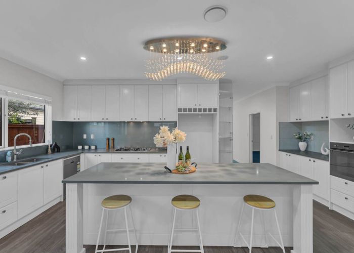  at 18  Kerrykeel Drive, Flat Bush, Manukau City, Auckland