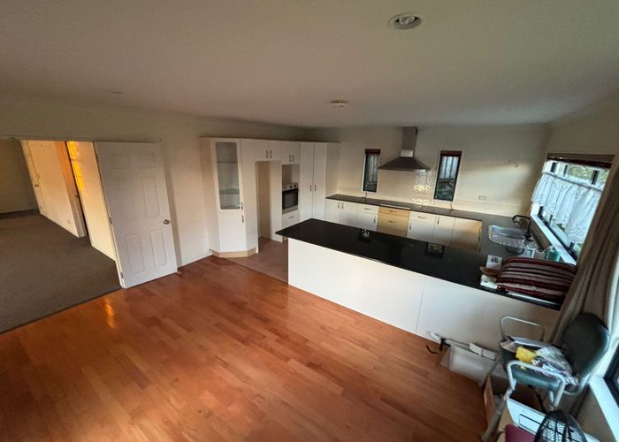  at 27 Mariners View Road, Beach Haven, North Shore City, Auckland