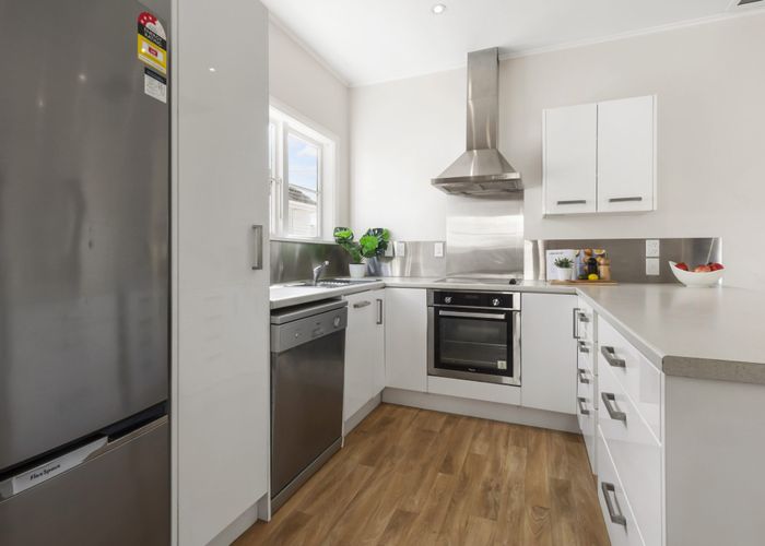  at 10 Fife Lane, Miramar, Wellington