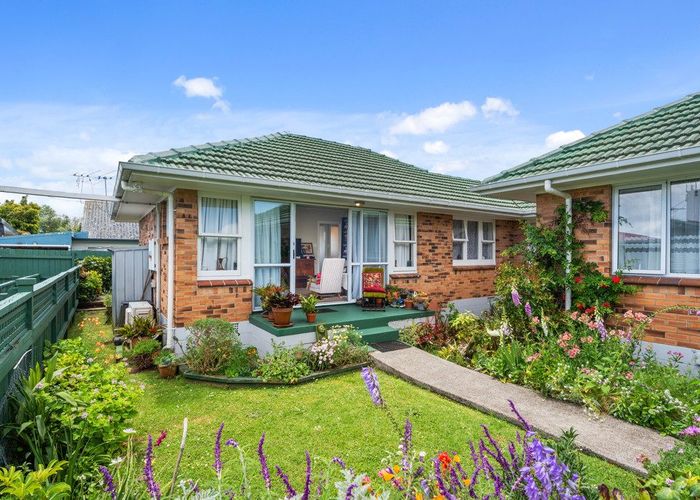  at 2/53 Kings Road, Panmure, Auckland City, Auckland