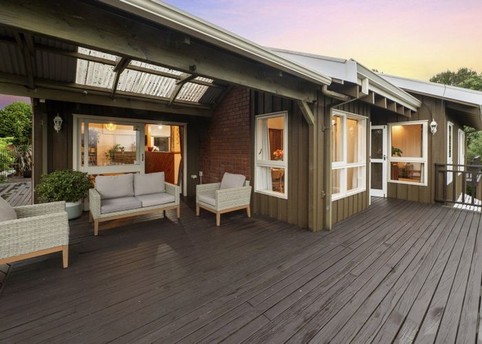  at 11 Rika Place, Kawaha Point, Rotorua, Bay Of Plenty