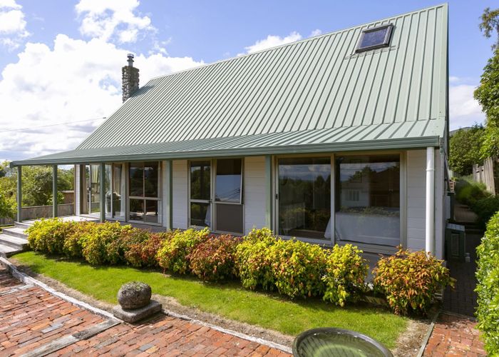  at 38 Chesham Avenue, Waipahihi, Taupo