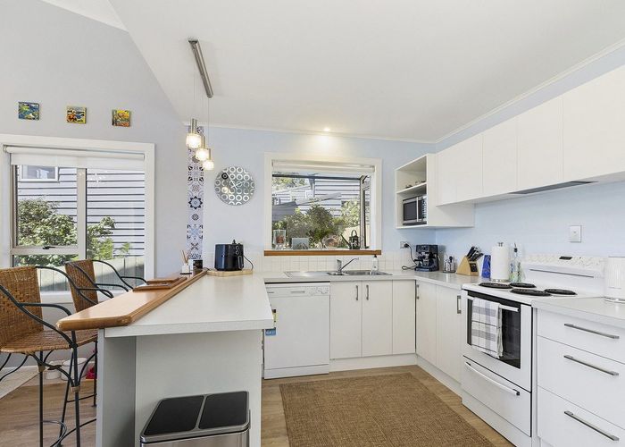  at 14 Kenef Road, Paremata, Porirua, Wellington