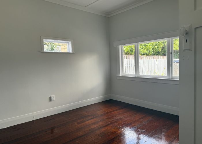  at 258 Massey Road, Mangere, Manukau City, Auckland