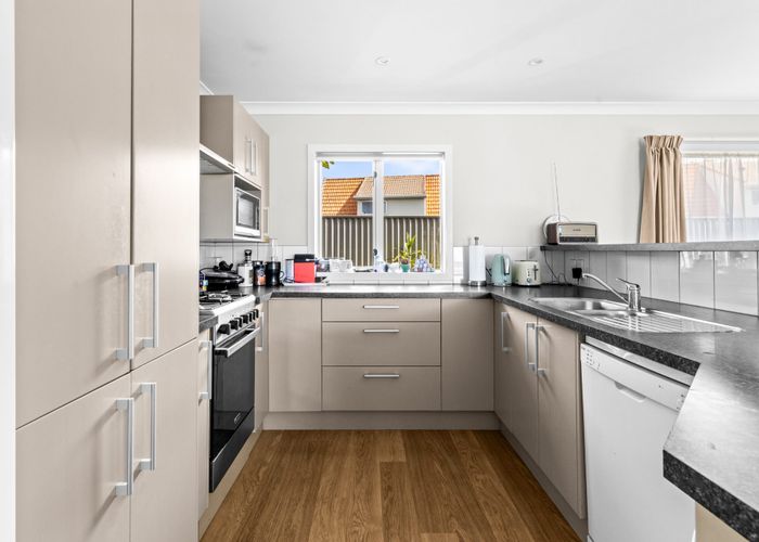  at 3a The Esplanade, Westshore, Napier, Hawke's Bay